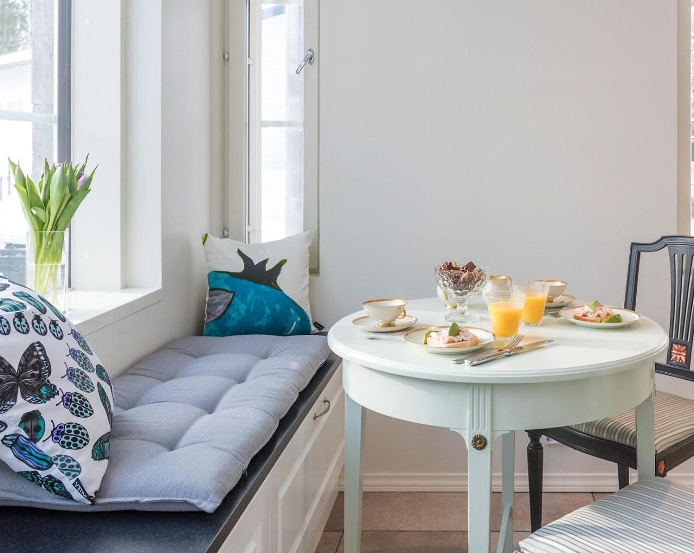 Villa Jokivarsi Bed & Breakfast Vantaa Ruang foto